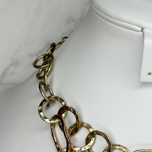 Chicos Hammered Chain Link Statement Necklace Gold Tone ✨ - Picture 4 of 9